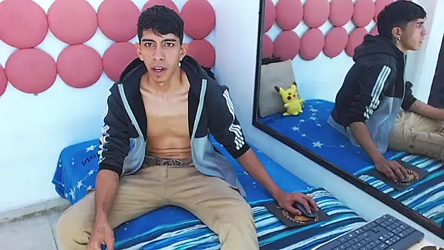 Drake_Jack's Live XXX Chat