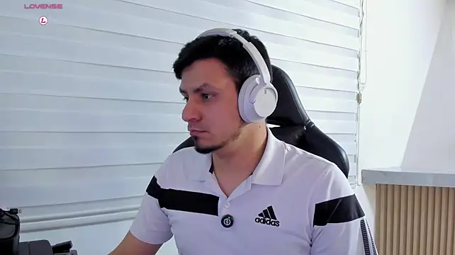 Rick_Adams – Naživo XXX chat