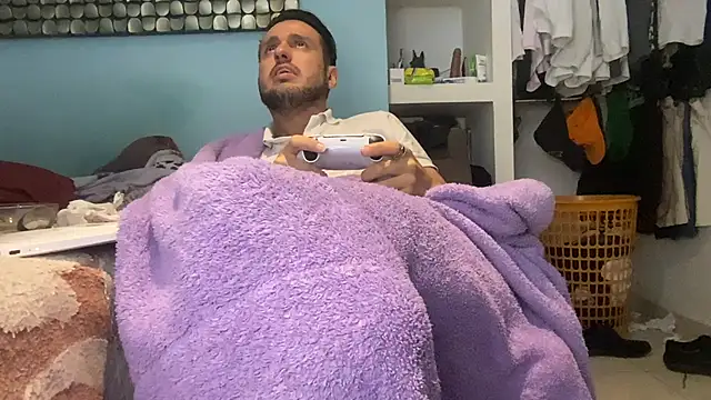 Chatroom XXX en direct de Alexitho25
