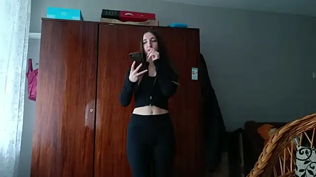WynonaFarhat Live XXX-chat