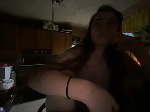 Snowbunnycake_131's Webcam Show