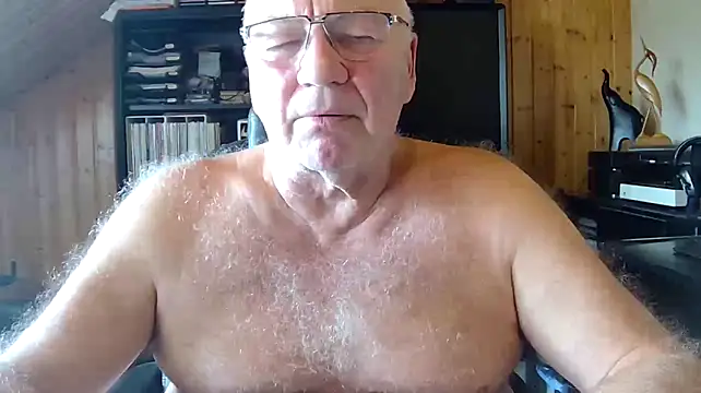 biggandybig Chat XXX live