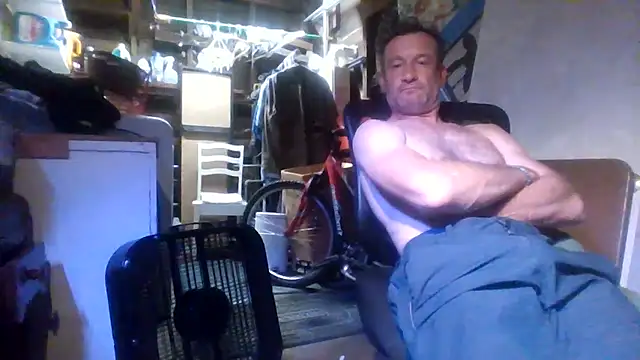 Chat XXX en directo de KINGSPARKY79