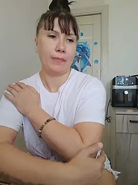 SERAFIMA79 Live XXX-chat