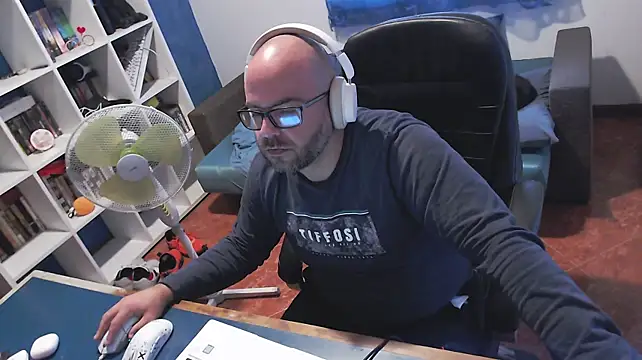 ravingr4d4's Live XXX Chat