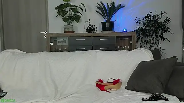 ShantallMilf live XXX chat
