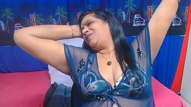 Chatroom XXX en direct de INDIANFUSION