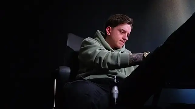 FelixStarkk élő XXX-chatje