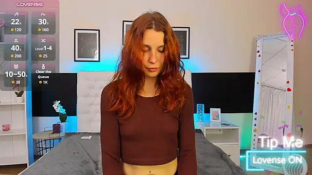 KiraNeeww Live XXX-chat