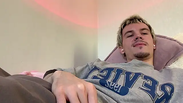 Jeremy1Scott Live XXX-Chat