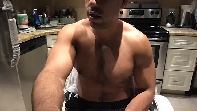 BigGuyMuscleのライブXXXチャット