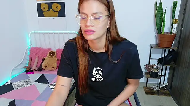 Emerald_Sparkles_ Live XXX-chat