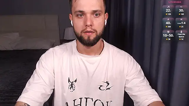 ChillyXO's Webcam Show