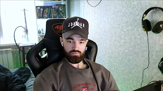 _Serious_Man Chat XXX live
