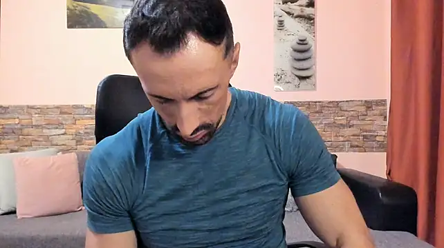 HotHunkTrainer Live XXX-Chat