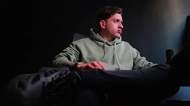 FelixStarkk élő XXX-chatje