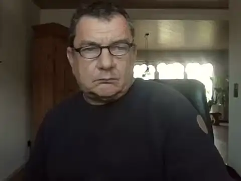 XXX chat uživo modela Nobbie444
