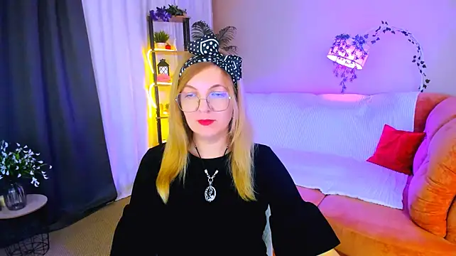 YourUniverser's Live XXX Chat