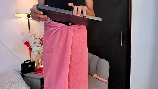 Chatroom XXX en direct de Britney_moon21