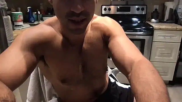 BigGuyMuscle live XXX chat