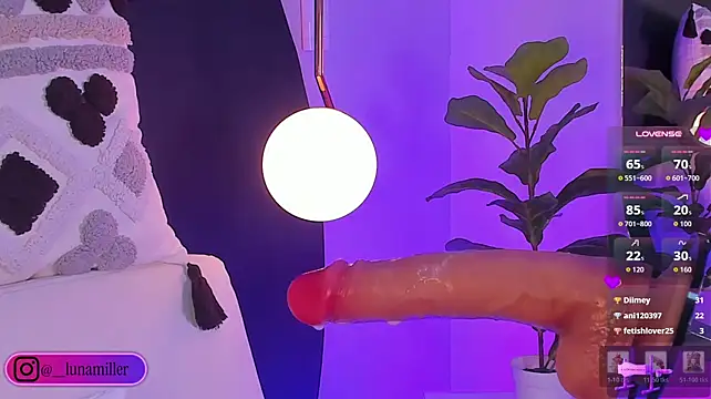 Chat +18 de LunaFox11 ao vivo