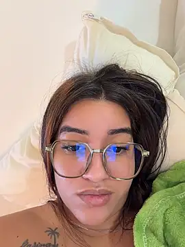 Little_Gaby_'s Live XXX Chat