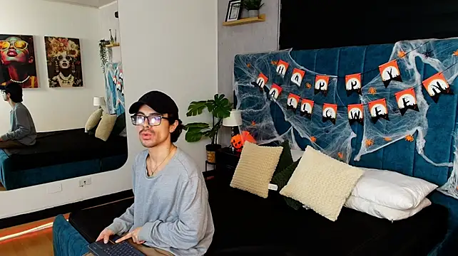 Онлайн чат XXX Ethan_Briggs_