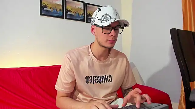 Vlad__night's Live XXX Chat