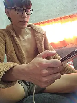 Chat +18 de daniel_X18X ao vivo