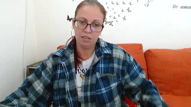 XXX chat uživo modela LadyHellene