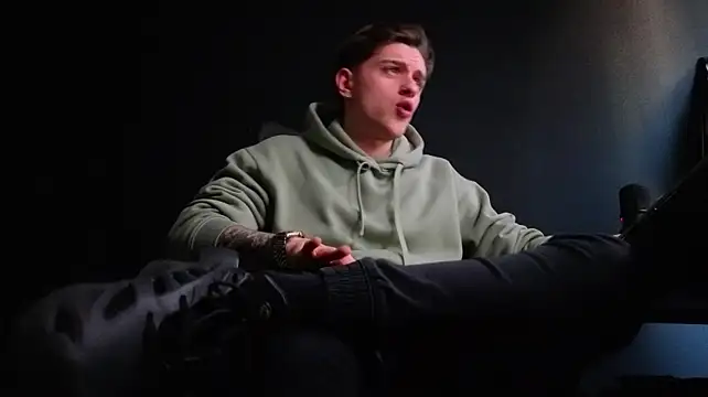 FelixStarkk 라이브 XXX 채팅