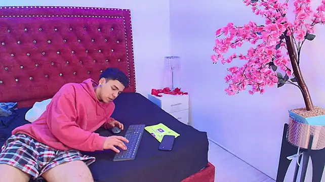 Jaden_and_sofia élő XXX-chatje