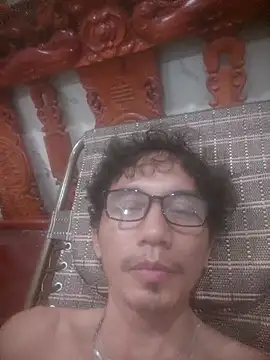 Chat XXX en directo de traiwe06