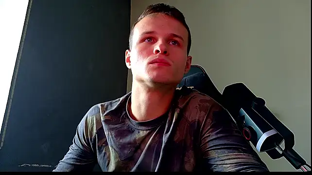 Chat +18 de dennisdillon ao vivo