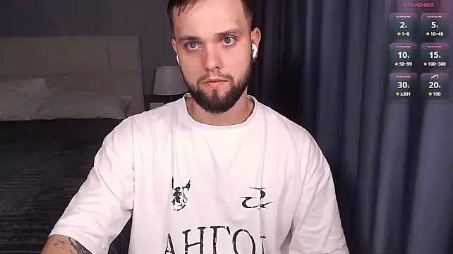 ChillyXO Live XXX Chat
