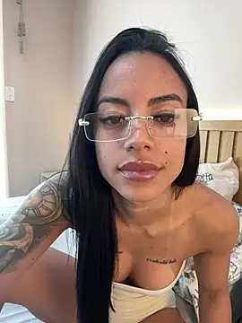 Morenaviip Chat XXX in diretta