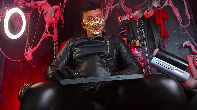 Онлайн чат XXX Master_Connor_BDSM