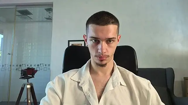 Chatroom XXX en direct de KaydenDrew