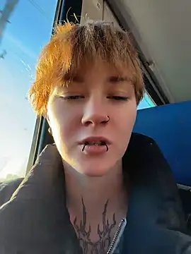 XXX chat uživo modela IceMur