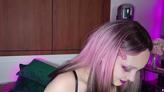 צ'אט XXX בשידור חי של Sakura_miss_