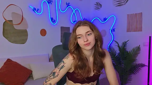 HeyTaylor Live XXX-chat