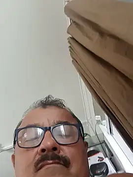 Chat XXX ao vivo de Misterymem63