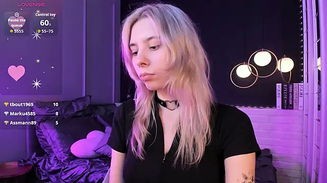 Chat +18 de Camilla_Evers ao vivo