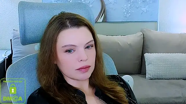 Glossier Live XXX-Chat