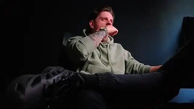 FelixStarkk: απευθείας συνομιλία ΧΧΧ