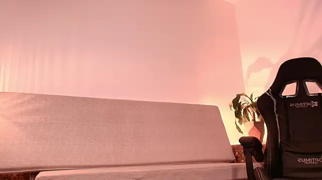 Terry_G_ Chat XXX live