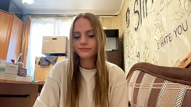 DollieMuhn Adlı Modelin Canlı XXX Sohbeti