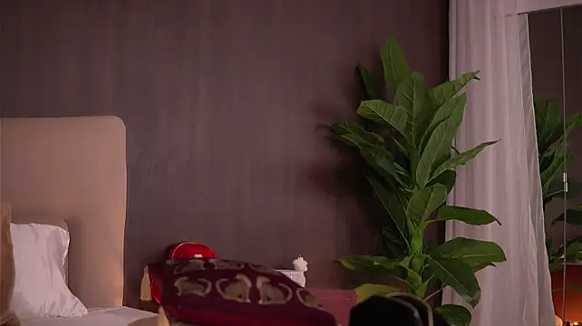 ChloeDevine 라이브 XXX 채팅