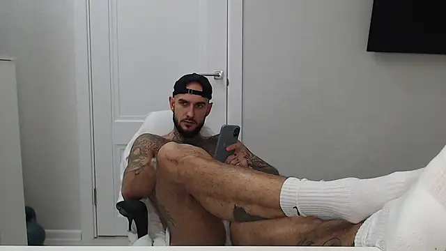 maxi_foxxx live XXX chat