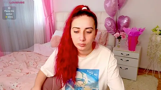 Renesmie Live XXX-chat